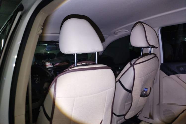 Used Volkswagen Tiguan 2013 1.8TSI Automatic Two-Wheel Drive Trend Edition Headliner