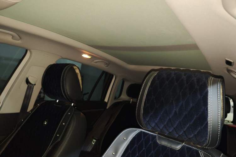 Used Volkswagen Tiguan 2013 1.8 TSI Automatic All-Wheel Drive Luxury Model Headliner