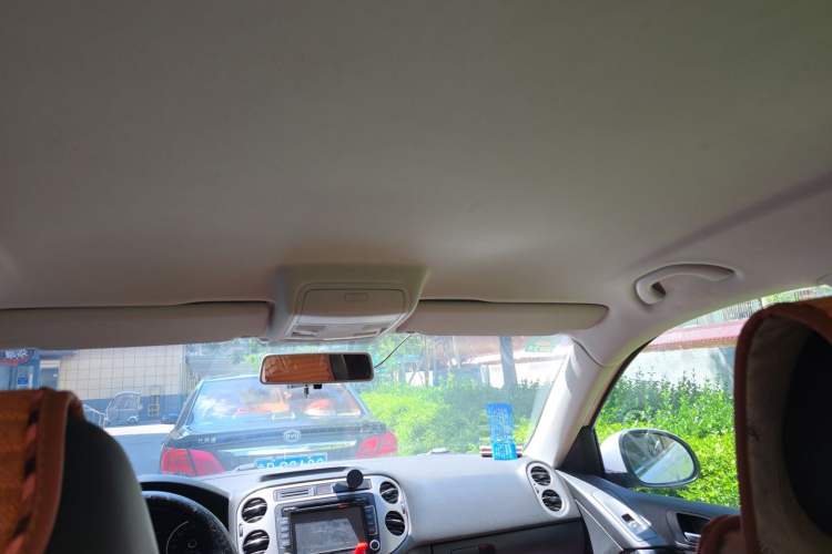 Used Volkswagen Tiguan 2013 1.8 TSI Automatic Two-Wheel Drive Comfort Edition Headliner