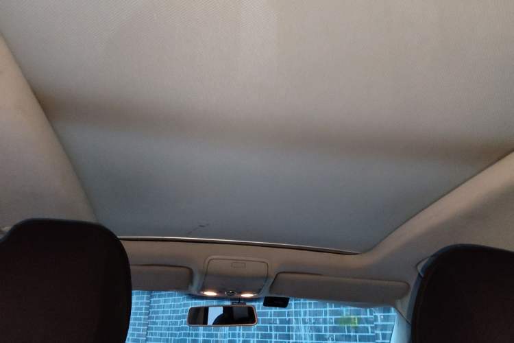 Used Volkswagen Tiguan 2013 1.8TSI Automatic Two-Wheel Drive Luxury Model Headliner