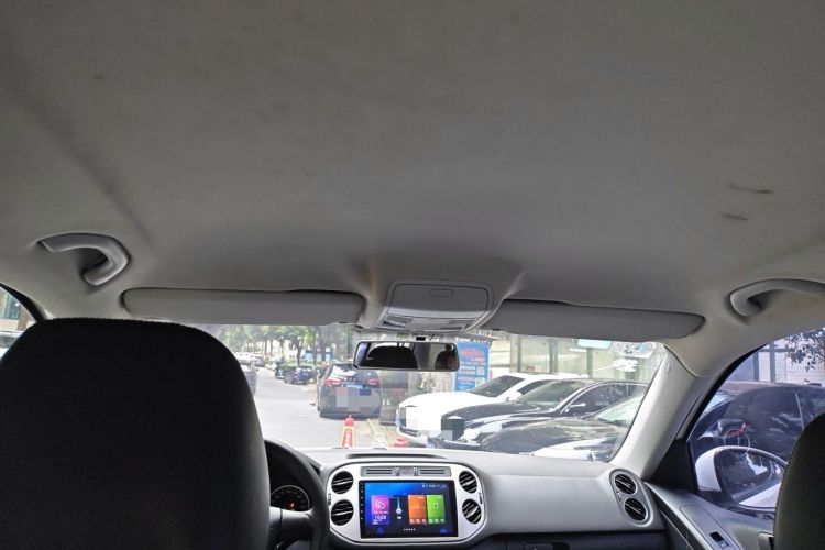 Used Volkswagen Tiguan 2013 1.8TSI Automatic Two-Wheel Drive Trend Edition Headliner