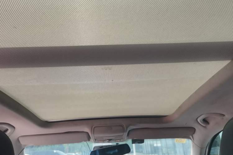 Used Volkswagen Tiguan 2013 1.8 TSI Automatic All-Wheel Drive Luxury Model Headliner