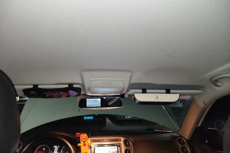 Used Volkswagen Tiguan 2013 1.8 TSI Automatic Two-Wheel Drive Comfort Edition Headliner