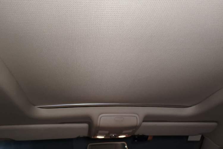 Used Volkswagen Tiguan 2013 1.8TSI Automatic Two-Wheel Drive Luxury Model Headliner