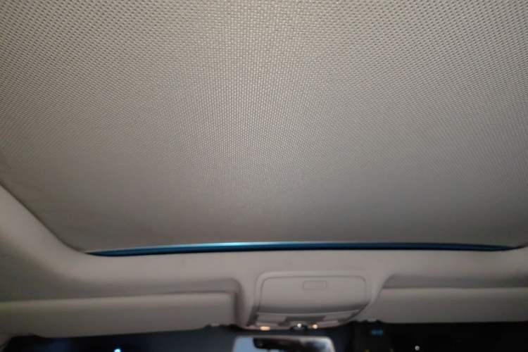 Used Volkswagen Tiguan 2013 2.0 TSI Automatic All-Wheel Drive Luxury Edition Headliner