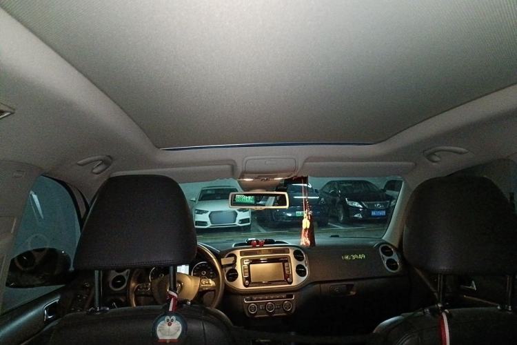 Used Volkswagen Tiguan 2013 2.0 TSI Automatic All-Wheel-Drive Flagship Edition Headliner
