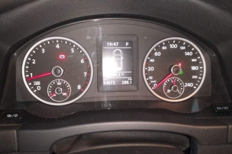 Used Volkswagen Tiguan 2013 1.8TSI Automatic All-Wheel-Drive Comfort Edition Instrument Cluster