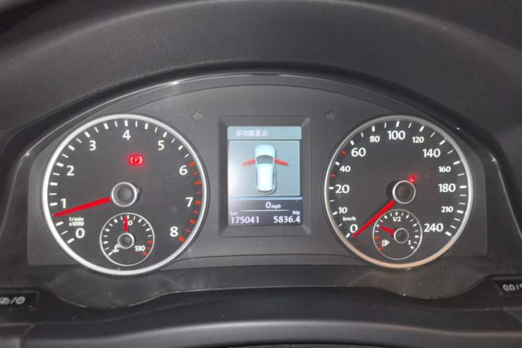 Used Volkswagen Tiguan 2013 1.8TSI Automatic All-Wheel-Drive Comfort Edition Instrument Cluster