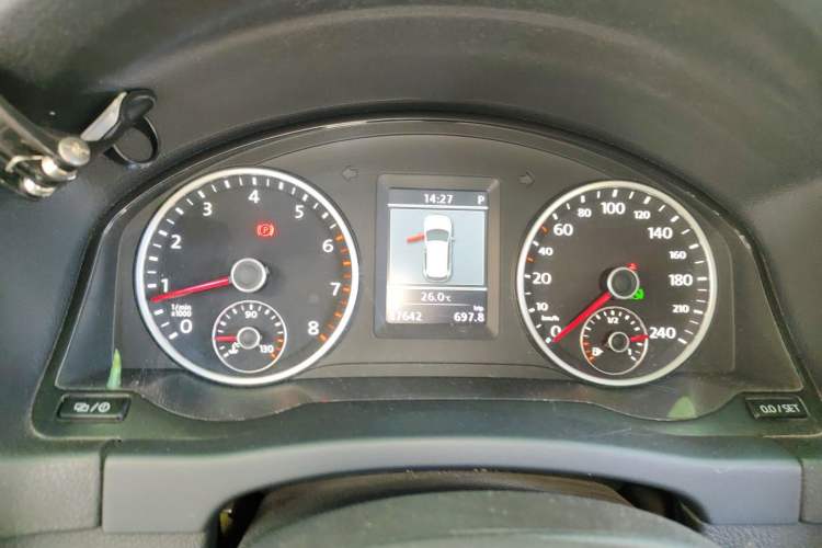 Used Volkswagen Tiguan 2013 1.8TSI Automatic Two-Wheel Drive Luxury Model Instrument Cluster