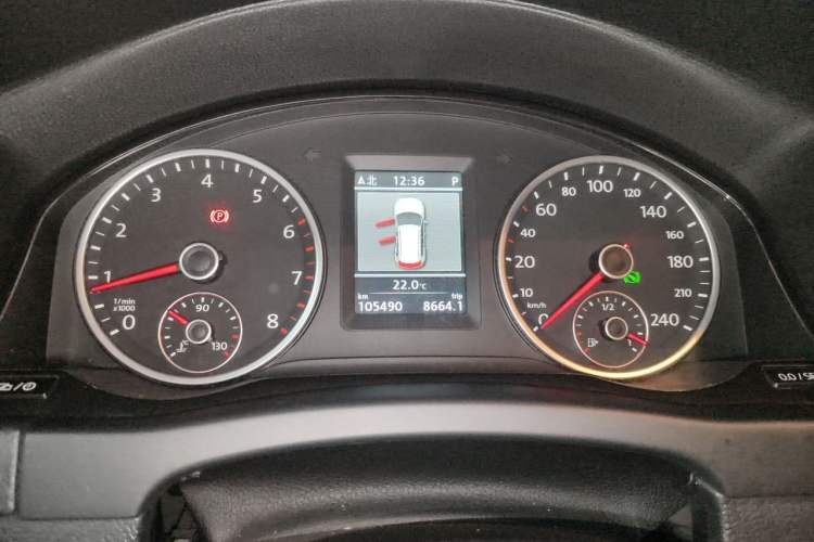 Used Volkswagen Tiguan 2013 1.8 TSI Automatic All-Wheel Drive Luxury Model Instrument Cluster