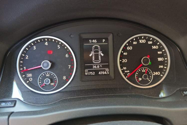 Used Volkswagen Tiguan 2013 1.8 TSI Automatic Two-Wheel Drive Comfort Edition Instrument Cluster