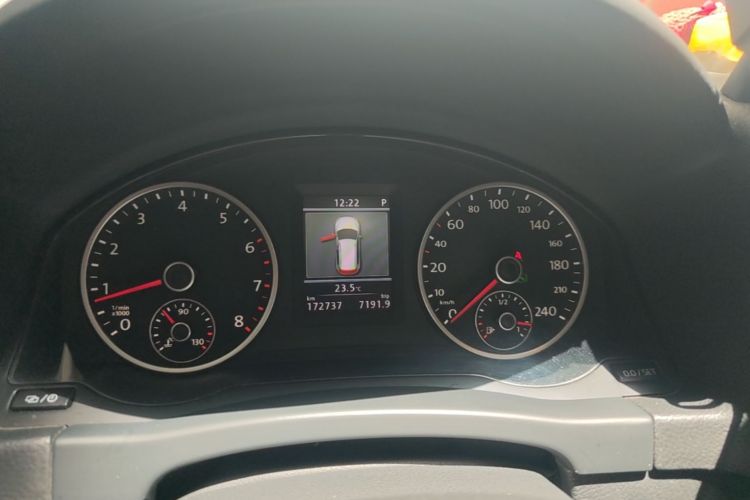 Used Volkswagen Tiguan 2013 2.0 TSI Automatic All-Wheel-Drive Flagship Edition Instrument Cluster