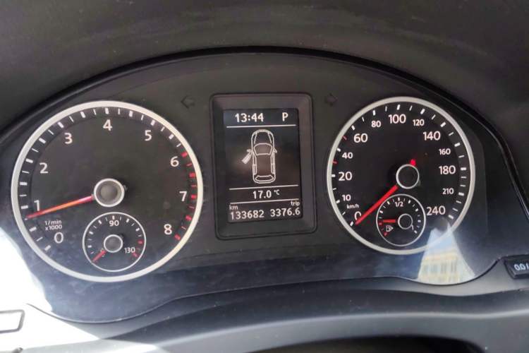 Used Volkswagen Tiguan 2013 1.8 TSI Automatic Two-Wheel Drive Comfort Edition Instrument Cluster
