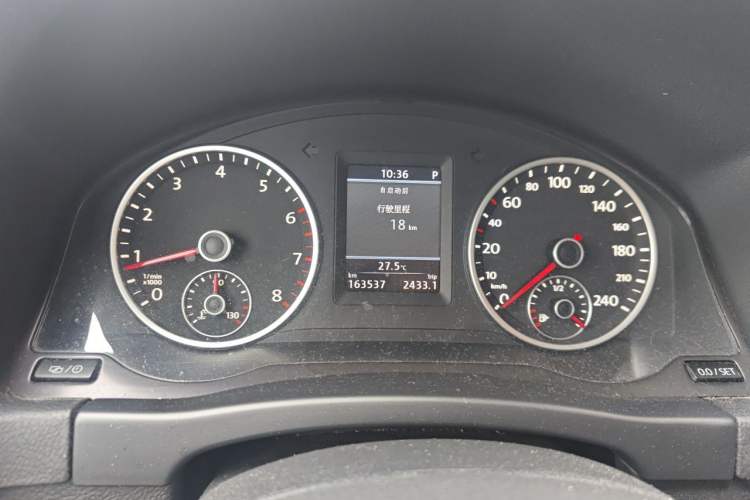 Used Volkswagen Tiguan 2013 2.0 TSI Automatic All-Wheel-Drive Flagship Edition Instrument Cluster