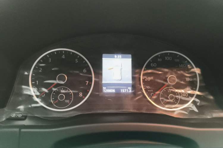 Used Volkswagen Tiguan 2013 1.8 TSI Automatic All-Wheel Drive Luxury Model Instrument Cluster