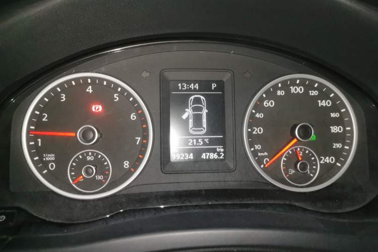 Used Volkswagen Tiguan 2013 1.8TSI Automatic Two-Wheel Drive Trend Edition Instrument Cluster