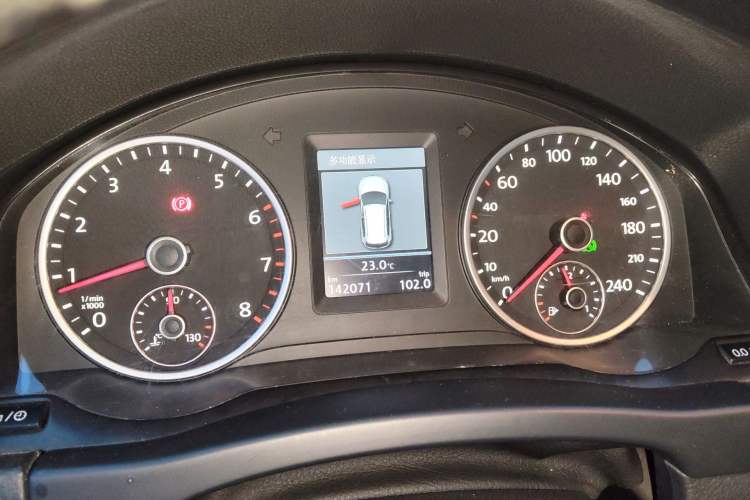 Used Volkswagen Tiguan 2013 1.8TSI Automatic Two-Wheel Drive Luxury Model Instrument Cluster