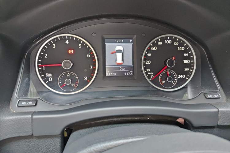 Used Volkswagen Tiguan 2013 2.0 TSI Automatic All-Wheel-Drive Flagship Edition Instrument Cluster