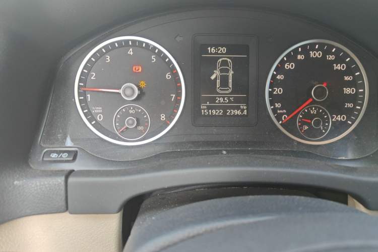 Used Volkswagen Tiguan 2013 1.8TSI Manual Two-Wheel Drive Trend Edition Instrument Cluster