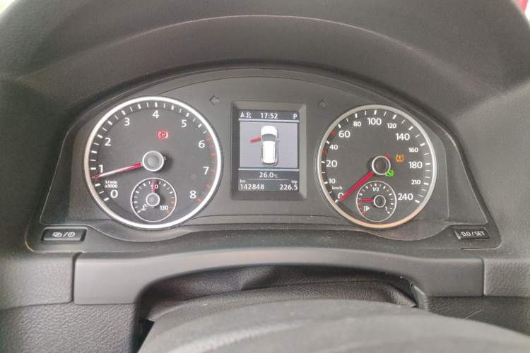 Used Volkswagen Tiguan 2013 1.8TSI Automatic Two-Wheel Drive Luxury Model Instrument Cluster
