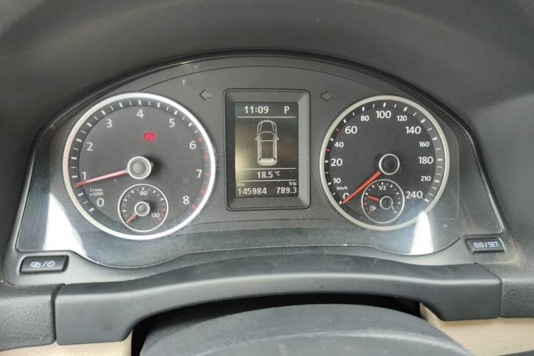 Used Volkswagen Tiguan 2013 1.8 TSI Automatic Two-Wheel Drive Comfort Edition Instrument Cluster