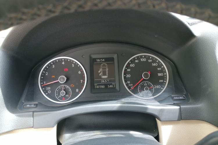 Used Volkswagen Tiguan 2013 1.8TSI Manual Two-Wheel Drive Trend Edition Instrument Cluster