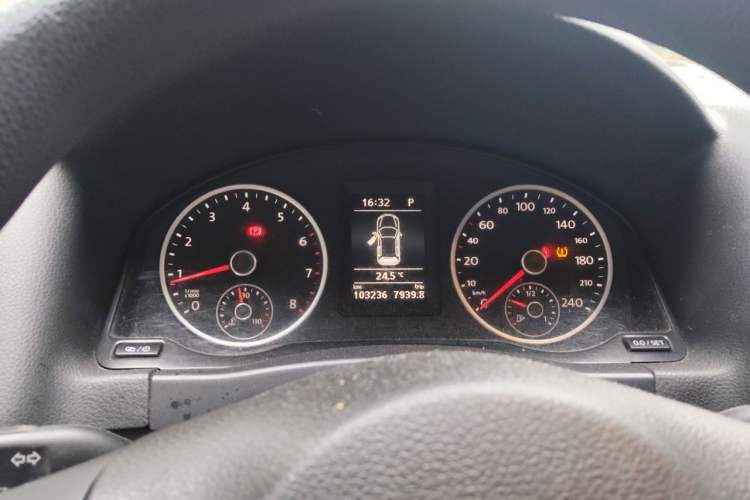 Used Volkswagen Tiguan 2013 1.8TSI Automatic Two-Wheel Drive Trend Edition Instrument Cluster