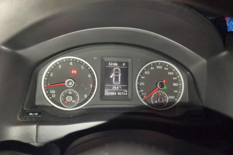 Used Volkswagen Tiguan 2013 1.8TSI Automatic Two-Wheel Drive Trend Edition Instrument Cluster