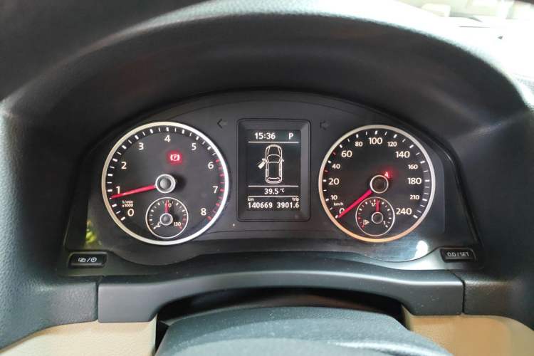 Used Volkswagen Tiguan 2013 1.8TSI Automatic Two-Wheel Drive Trend Edition Instrument Cluster