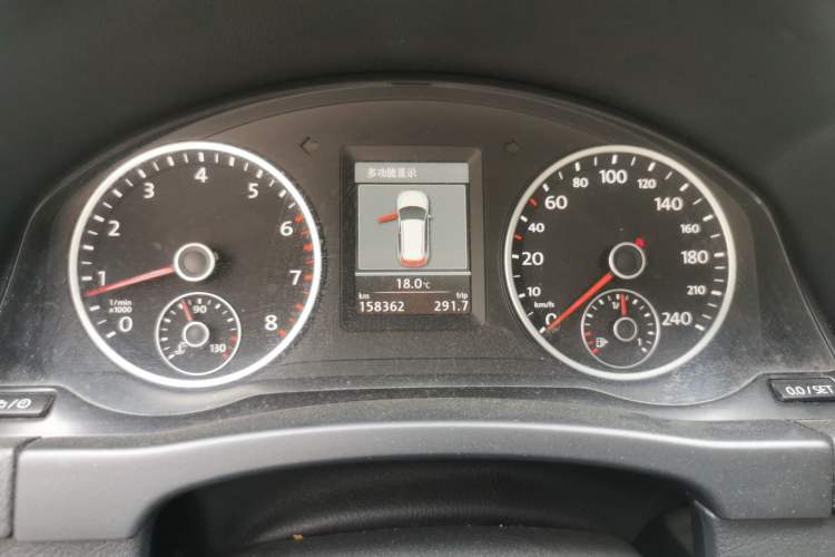 Used Volkswagen Tiguan 2013 1.8 TSI Automatic All-Wheel Drive Luxury Model Instrument Cluster