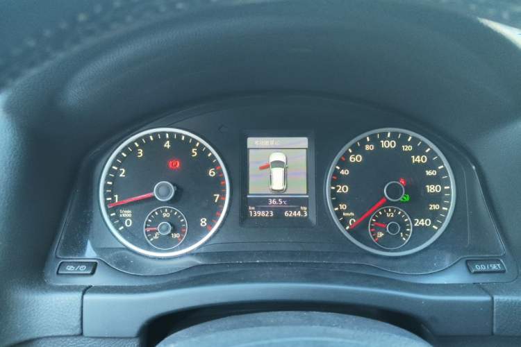 Used Volkswagen Tiguan 2013 1.8TSI Automatic Two-Wheel Drive Luxury Model Instrument Cluster