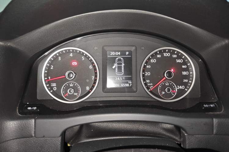 Used Volkswagen Tiguan 2013 1.8 TSI Automatic Two-Wheel Drive Comfort Edition Instrument Cluster