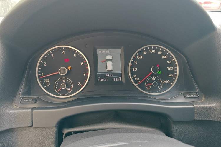 Used Volkswagen Tiguan 2013 1.8 TSI Automatic All-Wheel Drive Luxury Model Instrument Cluster