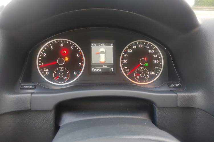 Used Volkswagen Tiguan 2013 1.8 TSI Automatic All-Wheel Drive Luxury Model Instrument Cluster