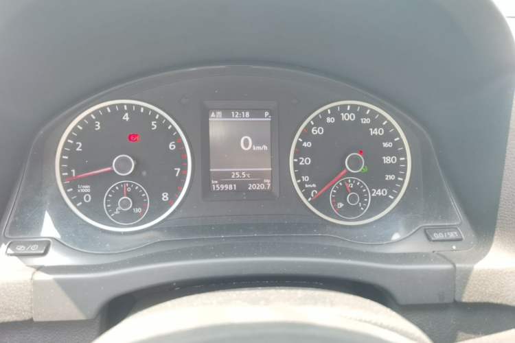 Used Volkswagen Tiguan 2013 1.8 TSI Automatic All-Wheel Drive Luxury Model Instrument Cluster
