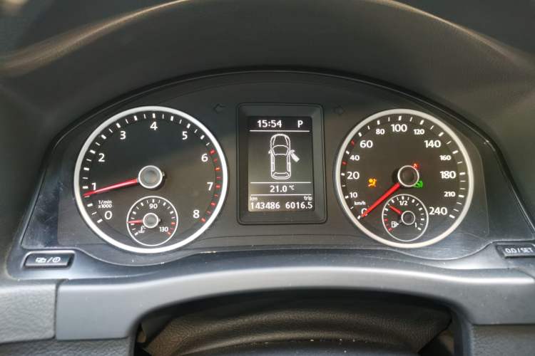 Used Volkswagen Tiguan 2013 1.8TSI Automatic All-Wheel-Drive Comfort Edition Instrument Cluster