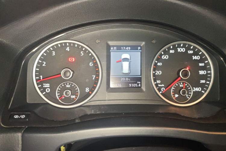 Used Volkswagen Tiguan 2013 1.8TSI Automatic Two-Wheel Drive Luxury Model Instrument Cluster