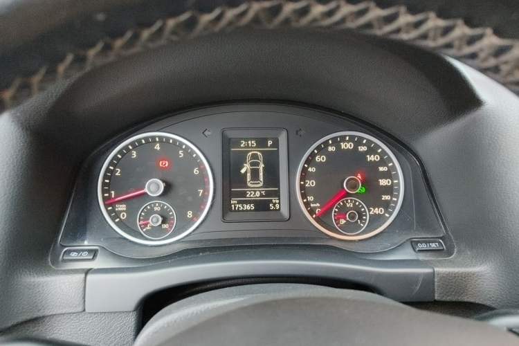 Used Volkswagen Tiguan 2013 1.8TSI Automatic All-Wheel-Drive Comfort Edition Instrument Cluster