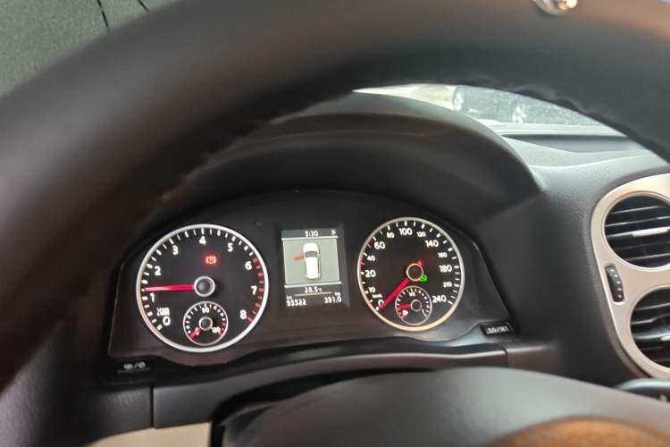 Used Volkswagen Tiguan 2013 1.8TSI Automatic Two-Wheel Drive Luxury Model Instrument Cluster