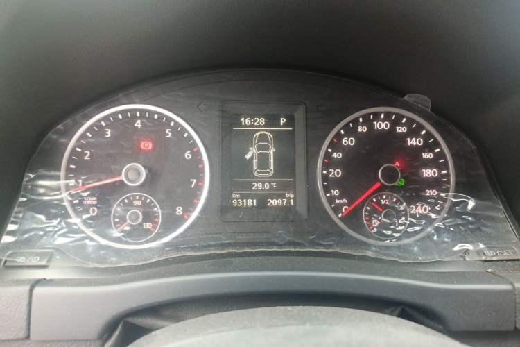 Used Volkswagen Tiguan 2013 1.8 TSI Automatic Two-Wheel Drive Comfort Edition Instrument Cluster