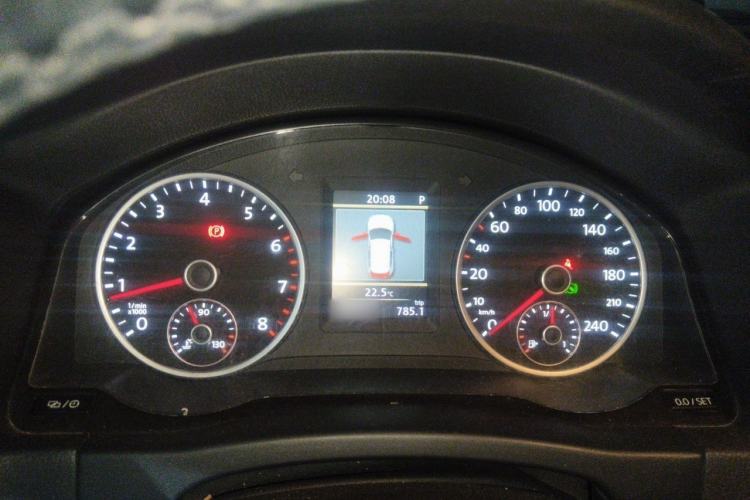 Used Volkswagen Tiguan 2013 1.8TSI Automatic Two-Wheel Drive Luxury Model Instrument Cluster