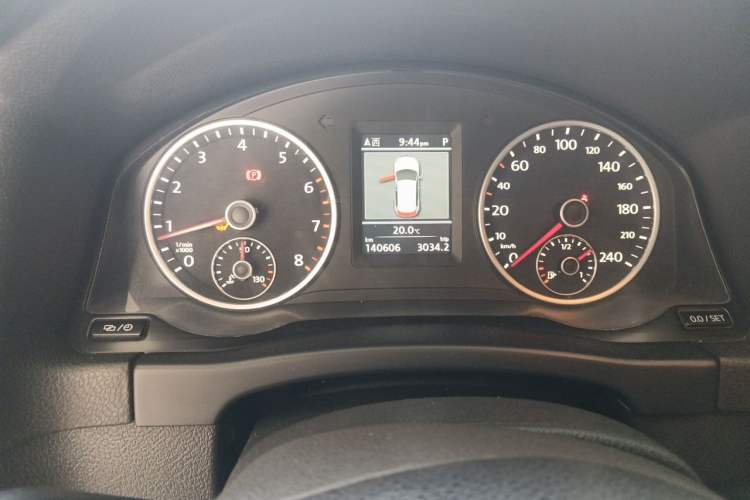 Used Volkswagen Tiguan 2013 1.8TSI Automatic Two-Wheel Drive Luxury Model Instrument Cluster