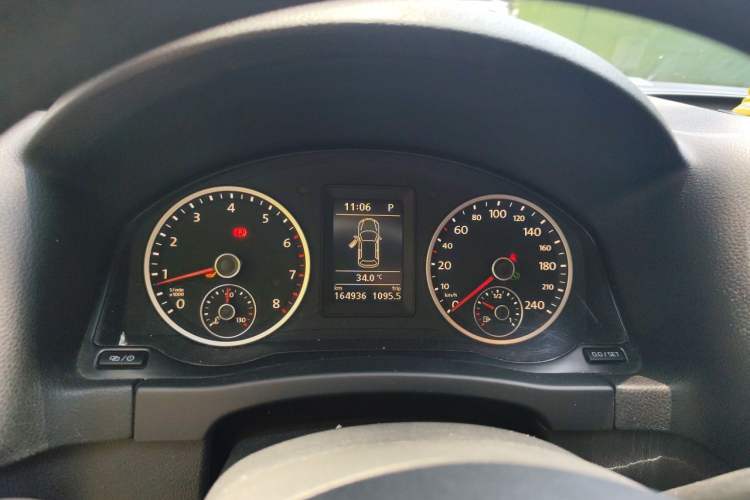 Used Volkswagen Tiguan 2013 1.8TSI Automatic Two-Wheel Drive Trend Edition Instrument Cluster