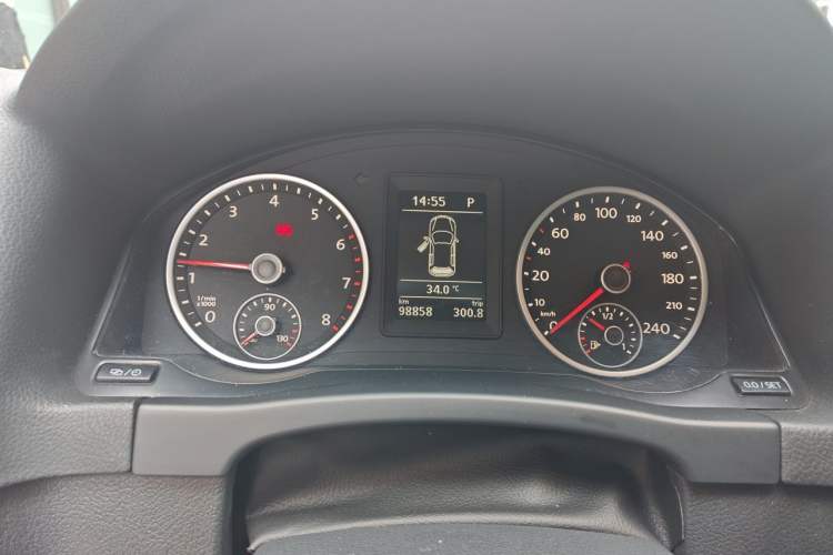 Used Volkswagen Tiguan 2013 1.8TSI Automatic All-Wheel-Drive Comfort Edition Instrument Cluster
