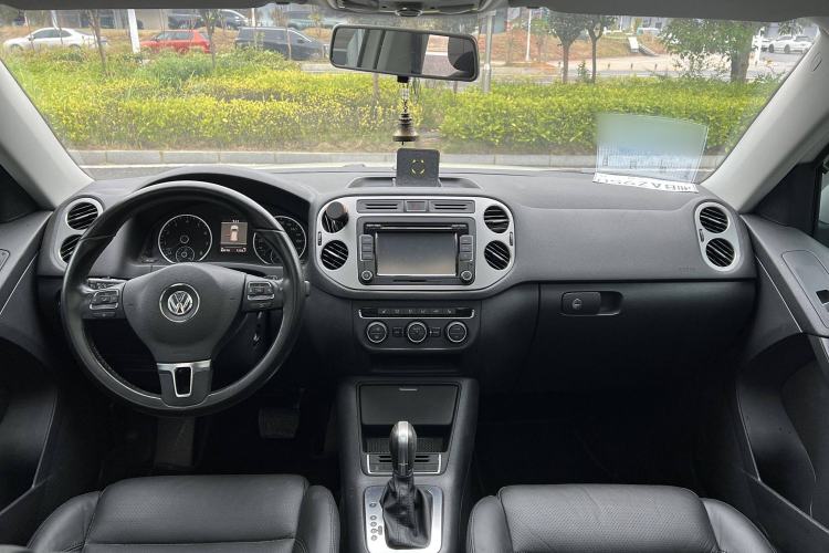 Used Volkswagen Tiguan 2013 1.8TSI Automatic Two-Wheel Drive Luxury Model Interior 1
