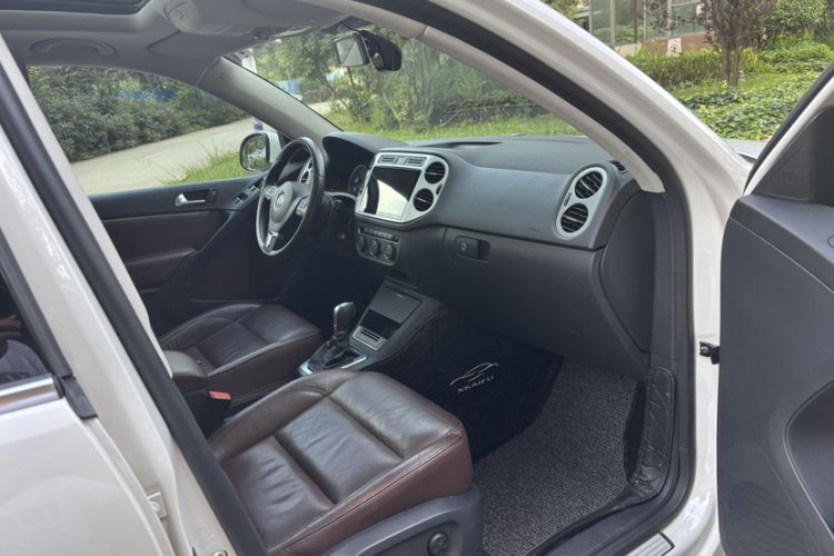 Used Volkswagen Tiguan 2013 1.8TSI Automatic Two-Wheel Drive Luxury Model Interior 13