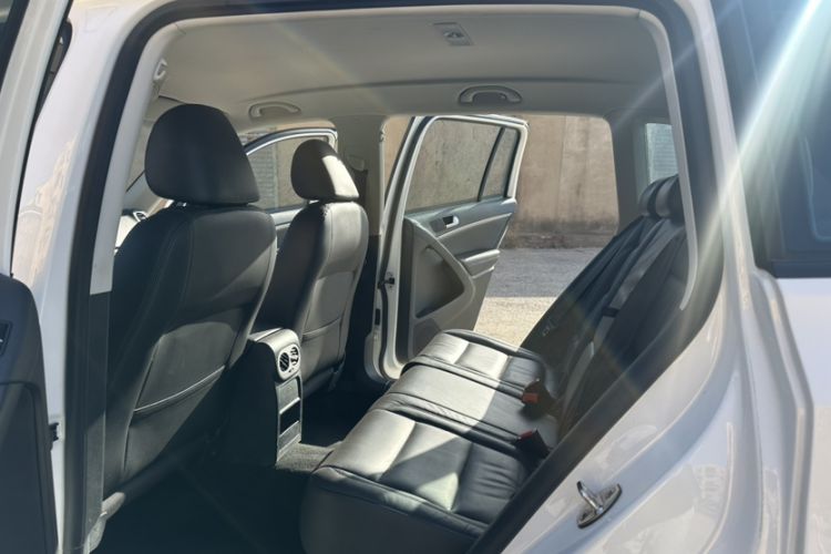Used Volkswagen Tiguan 2013 1.8 TSI Automatic Two-Wheel Drive Comfort Edition Interior 2