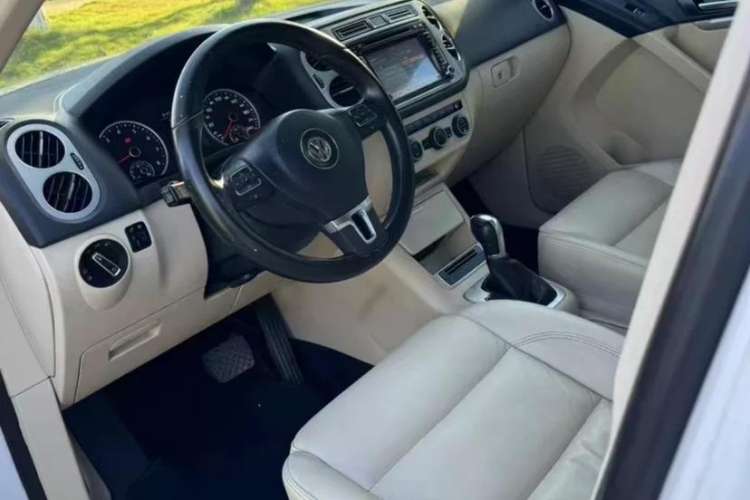 Used Volkswagen Tiguan 2013 1.8TSI Automatic Two-Wheel Drive Trend Edition Interior 3