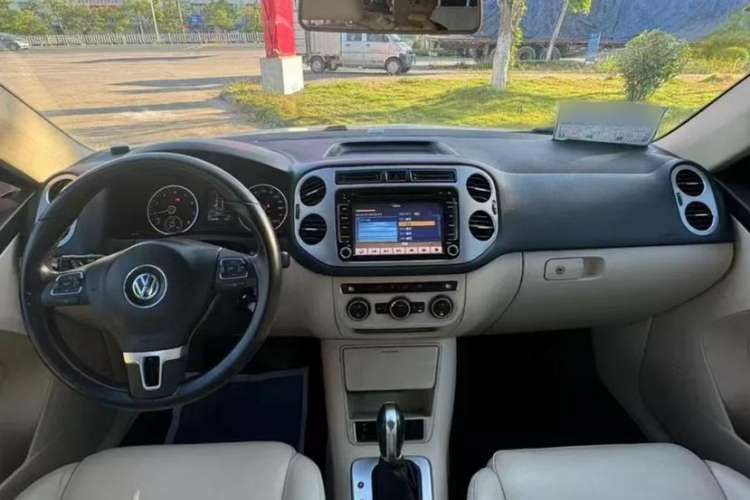 Used Volkswagen Tiguan 2013 1.8TSI Automatic Two-Wheel Drive Trend Edition Interior 5