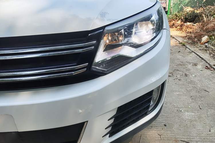 Used Volkswagen Tiguan 2013 1.8 TSI Automatic Two-Wheel Drive Comfort Edition Left Front Headlight